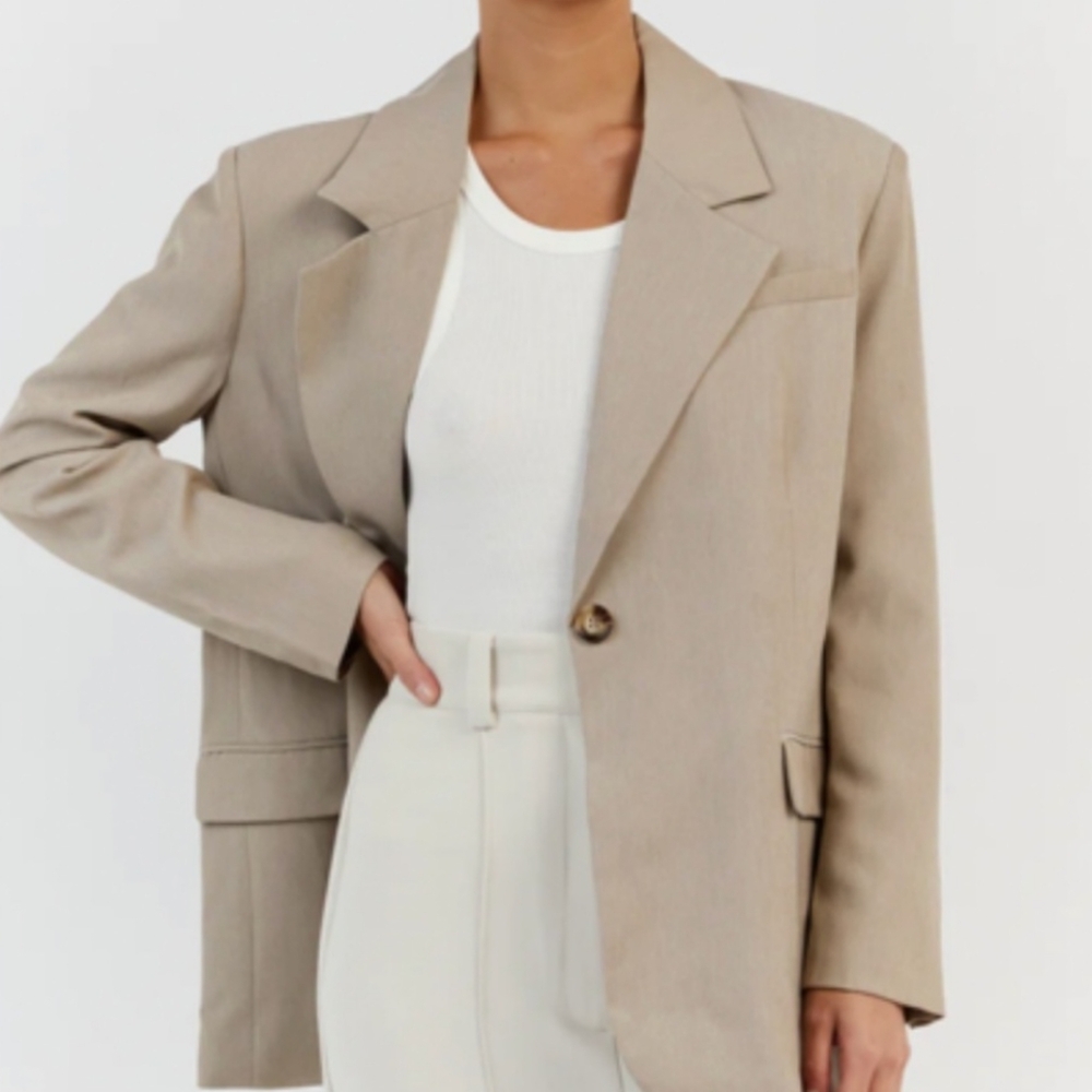 Dissh NWT Zander Oversized Blazer Taupe Size 8